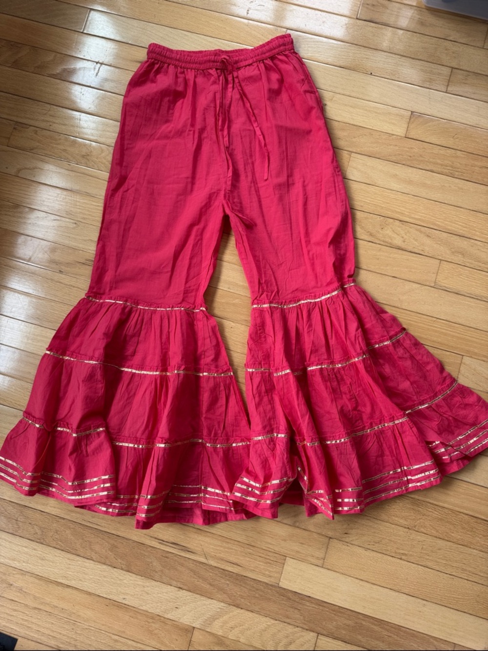 No brand - melon & gold funky bell bottom pants - M